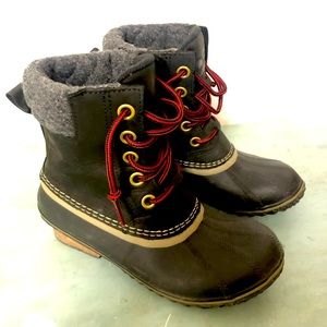 Sorel Size 6.5 Women’s Slimpack II Lace Boot in black/kettle